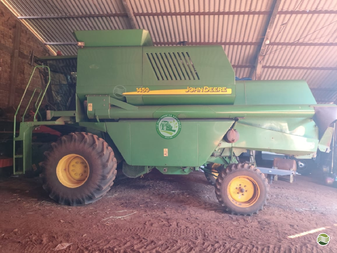 COLHEITADEIRA JOHN DEERE JOHN DEERE 1450 JZ Implementos Agrícolas TOLEDO PARANÁ PR